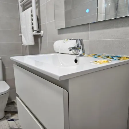 Apartman 618f1 Apto Moderno Y Centrico